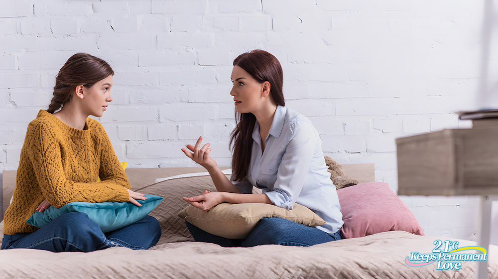 Tips For Having An Open Conversation With Your Daughter About Menstruation
